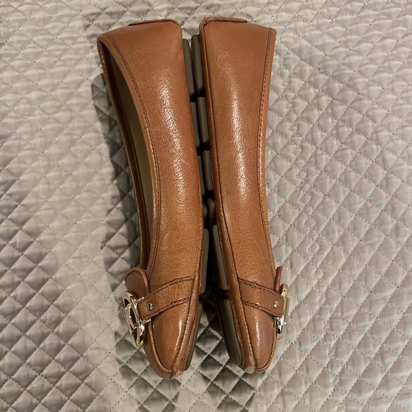 Michael Michael Kors camel colored leather shoes size 8 - Picture 4 of 5